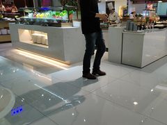 -腾阁自助餐厅(朝林广场店)