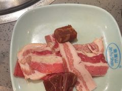 -金滏山烤肉·海鲜·火锅自助餐厅(襄阳万达店)