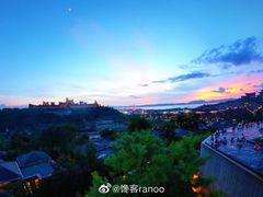 -七彩云南古滇温泉山庄