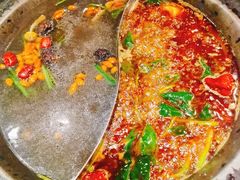 菌汤鸳鸯锅-唇辣号重庆老火锅(亦庄店)