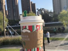 -星巴克臻选(上海长风大悦城店)