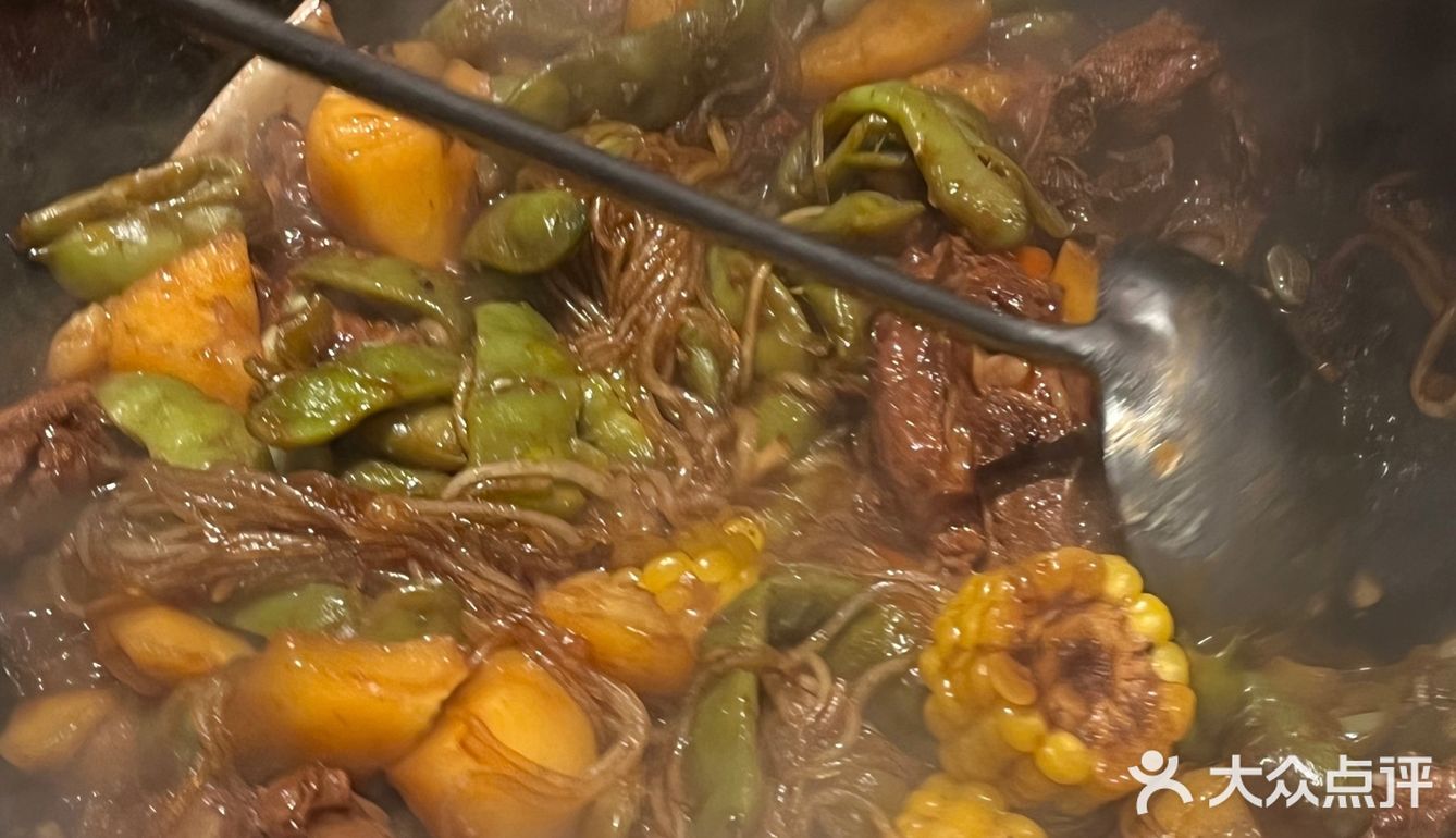 吃肉就是香，东北铁锅炖yyds