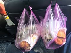 -Bánh Mì Huynh Hoa