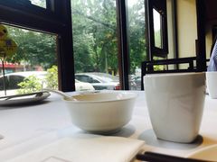 靠窗位-煜丰汴京烤鸭(福彩路店)