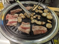 -灶边炉台·东北融合烤肉(南山店)