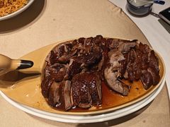 -八府香鸭·啫啫煲(华山路店)