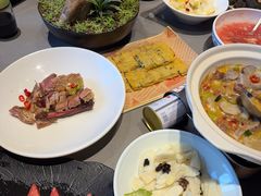 -头上红煨盐鸡·非遗院子餐厅