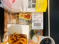-麦当劳(潮南峡山得来速店)