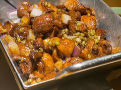 麦仁鲜蘑爆牛仔粒-弄堂里(雨花客厅店)