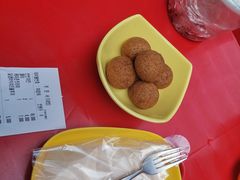 -BHC炸鸡(明洞总店)