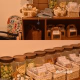 家楼下的提拉米苏店，躺起晒太阳