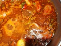 -野山舂·贵州现舂酸汤火锅(鸿通城店)