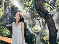 -Chom Cafe and Restaurant