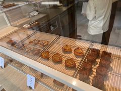 -VERIE BAKEHOUSE