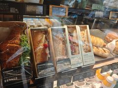 -星巴克(上海长宁来福士1F店)