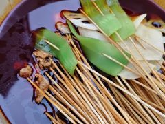 -拈签一笑黄牛肉辣卤串串