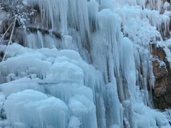 -大平台龙居瀑布旅游区
