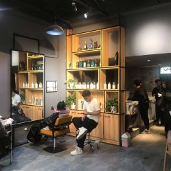 -MOVAN  HAIR莫凡匠人发型屋