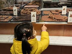 -Laderach 莱德拉(上海环贸iapm店)