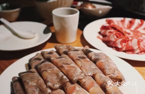 Black Chicken Rolls