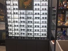 -回瑞眼镜·蔡司·依视路官方授权店(广益路万达店)