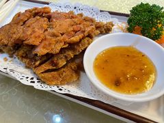 大鹏炸猪肉-鹏城人家海鲜酒家·23年老字号(较场尾店)