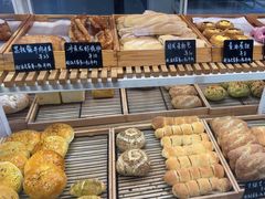 -焙丽拾光(麦凯乐直营店)