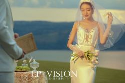 -乐派诗婚纱摄影