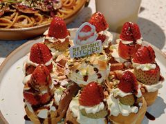 草莓忌廉华夫饼-BE BRIGHT KITCHEN(正佳广场店)