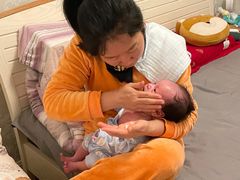 -爱的果实月嫂育婴师(世纪东方店)