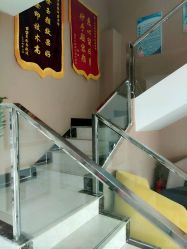 -苗方清颜痘肌研究所