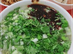 -牛一嘴·兰州牛肉面·大盘鸡(财富中心店)