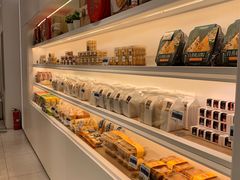 面包甜点陈列柜-MAKY米旗(紫薇田园店)