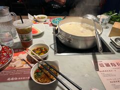 -尚尚仙·酸汤猪手·猪肚鸡火锅(华联万柳购物中心店)