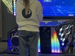 -极限PLAY运动娱乐新世界·团建派对潮玩休闲馆·室内蹦极高空游乐园