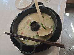 -飞虎过桥米线(翠湖店)