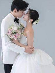 -蒙娜丽莎婚纱摄影(爱城总店)