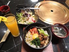 -山川小町·极番烧肉(新地假日广场店)