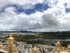 -噶丹松赞林寺