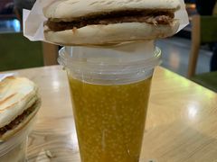 -樊记腊汁肉(西安咸阳国际机场店)