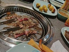 -金滏山烤肉·海鲜·火锅自助餐厅(襄阳万达店)