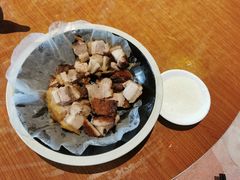 脆口烧肉-园林美食城·本土农家菜(杨和镇店)