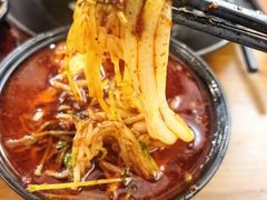 -丽虹云南过桥米线(兴工街店)