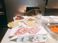 -海底捞火锅鲜切牛肉主题店(长寿路店)