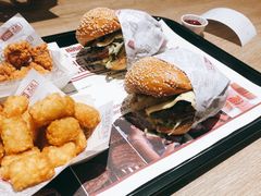 -The Habit Burger Grill 哈比特汉堡(爱琴海店)