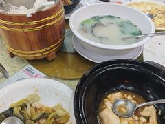 -鹏城人家海鲜酒家·23年老字号(较场尾店)
