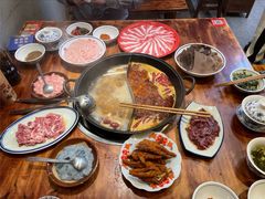 -憨铁匠火锅(红山6979店)