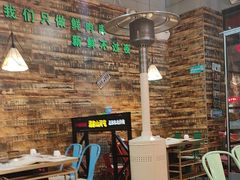 -哈尔滨烧烤·山河村铁锅炖(交大店)