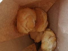 -天品味 一口吃榴莲泡芙
