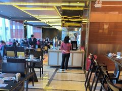 -大中华希尔顿酒店-念自助餐·嗨啤·小龙虾